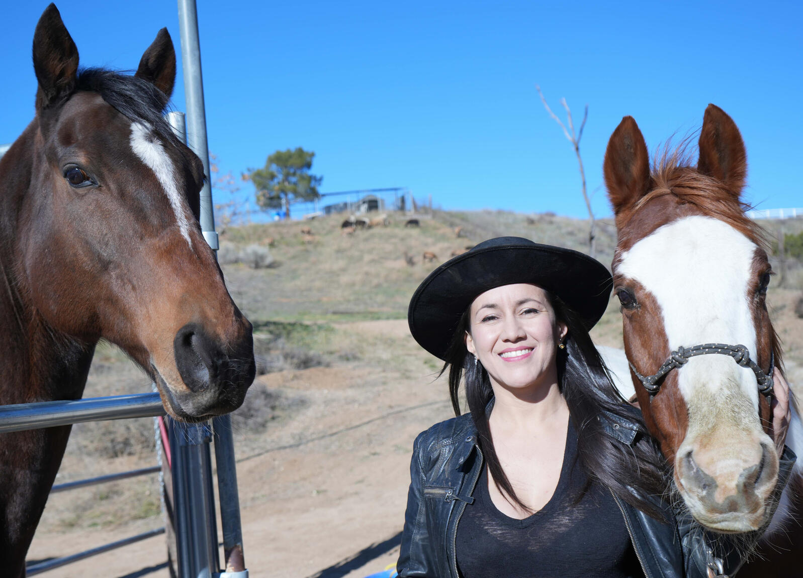 Laura Flamenco, founder of My Whinny, with her horses Tequila and Whiskey